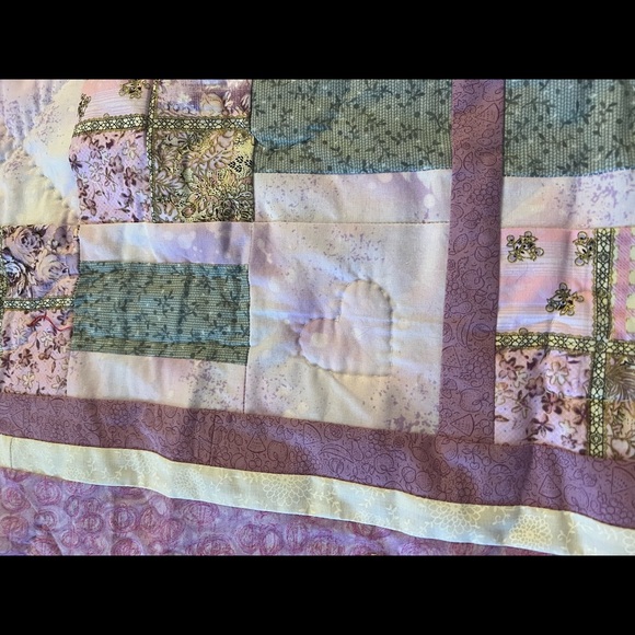 Vintage handmade Quilt Blanket 38” - Picture 3 of 6